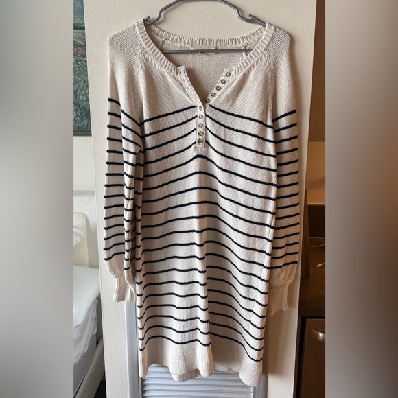 Sezane Leontine Dress - Picture 2 of 3